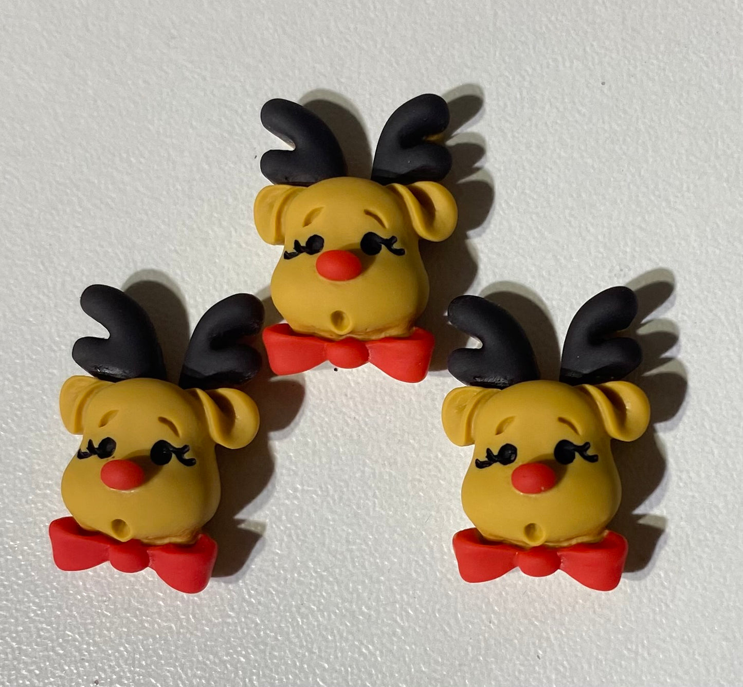 (3) Reindeers