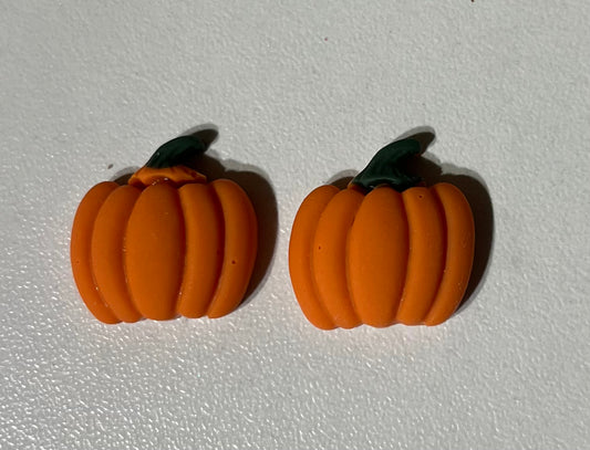(2) Pumpkins- plain