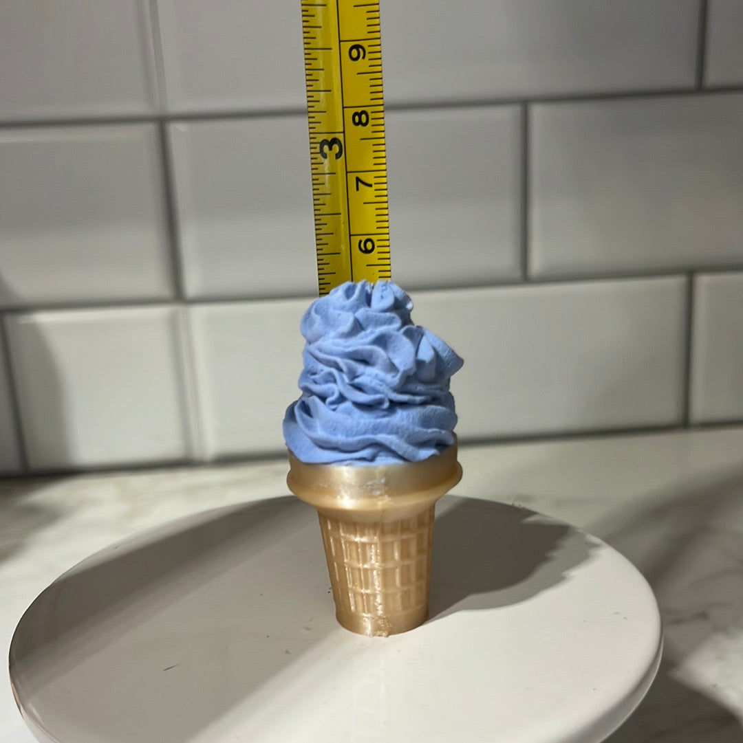 Mini ice cream with cone